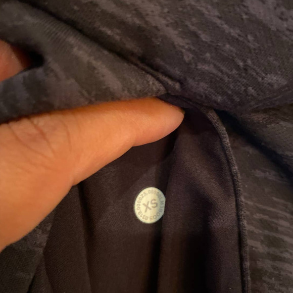 Lululemon Men Zip Up Jacket - Picture 5 of 6